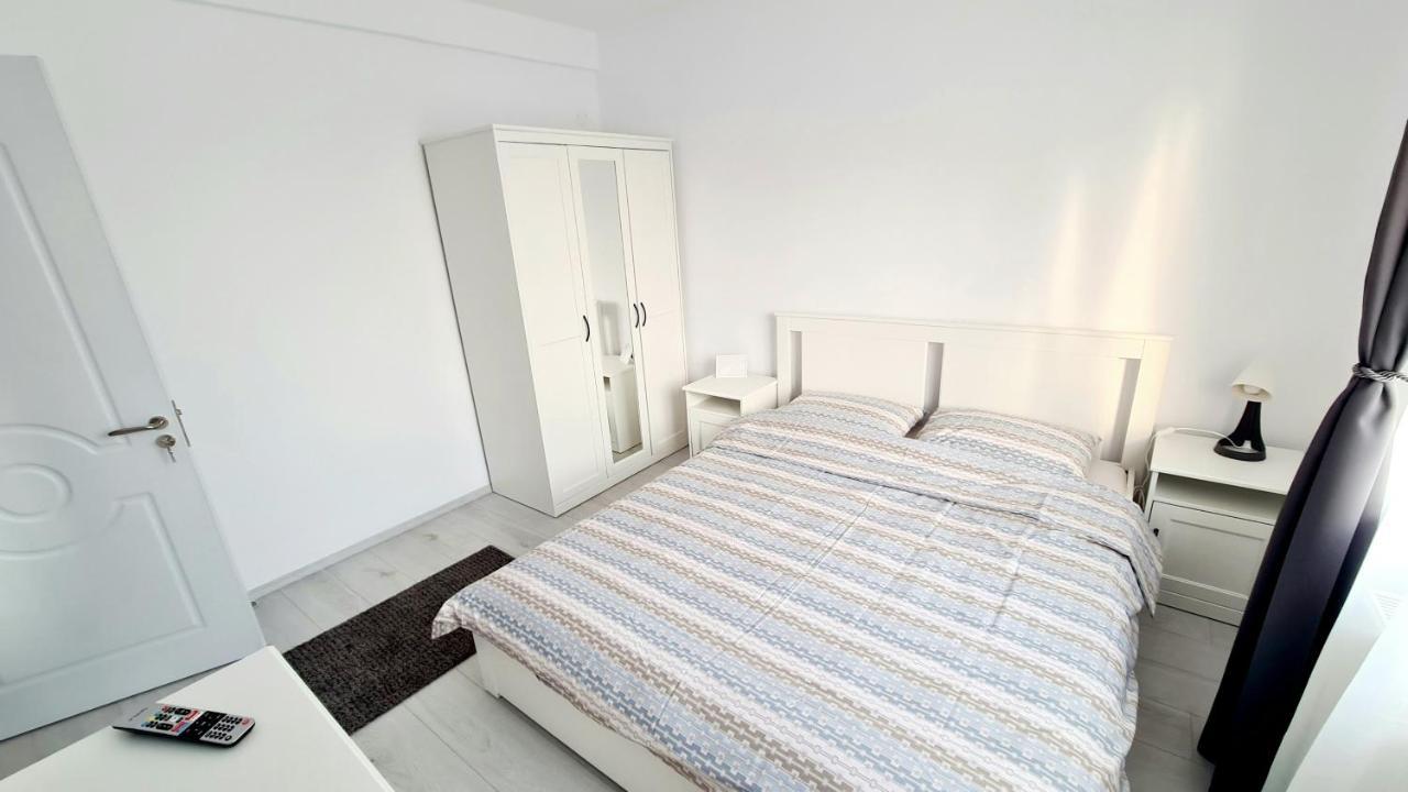 Belle Apartments - Central Pitesti Luaran gambar