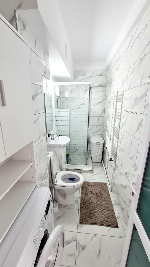 Belle Apartments - Central Pitesti Luaran gambar